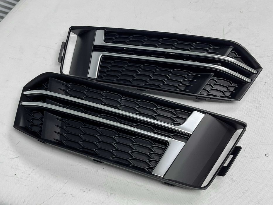 Решітки в бампер Silver Black ( S4 ) S-Line на Audi A4 B9 2015-2019 року