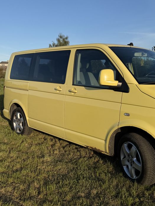 Volkswagen Multivan T5 2004 rok