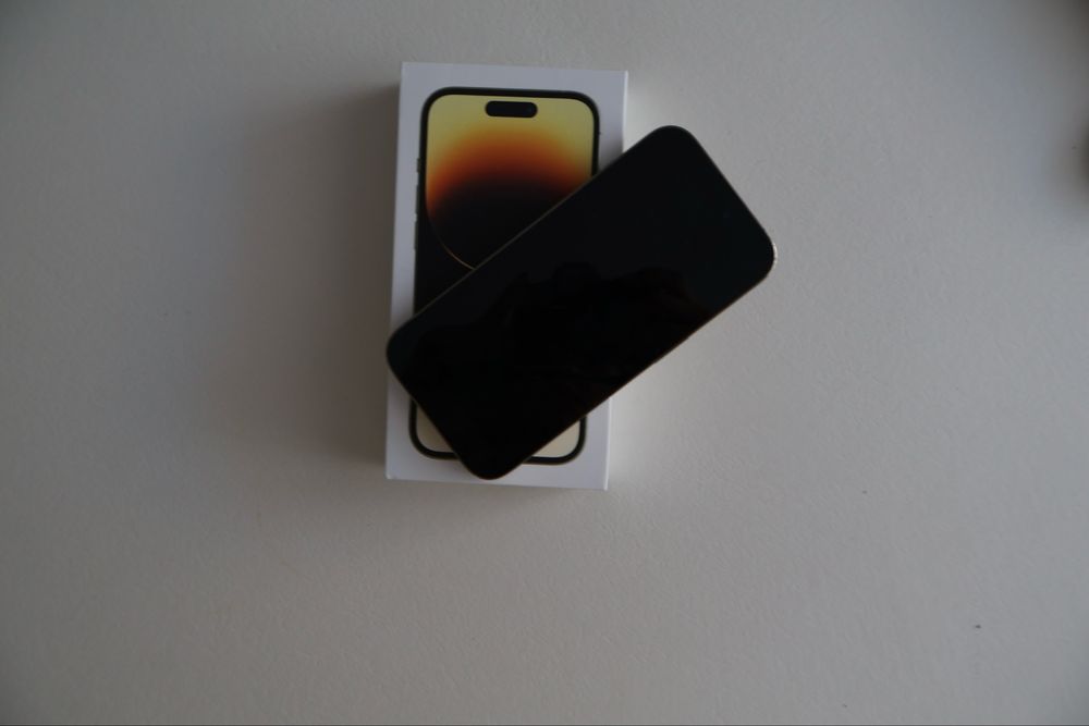 iPhone 14 pro, jak nowy