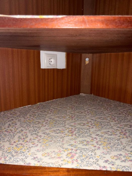 Móvel de Canto Antigo Nogueira - Excelente Condições