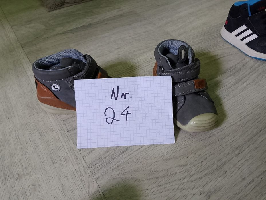 Sprzedam buty chłopięce