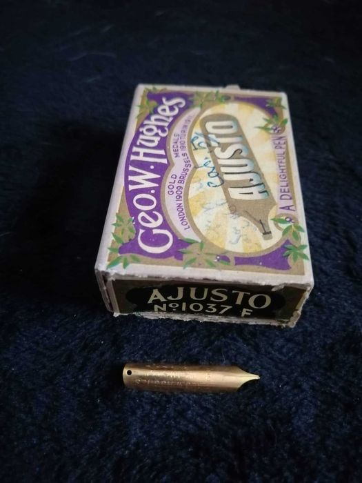 Caixa com 1 grosa de aparos Geo. W. Hughes - NOVOS