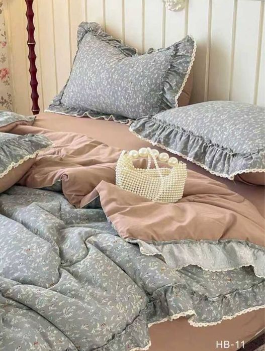 Постільна  білизна з рюшками