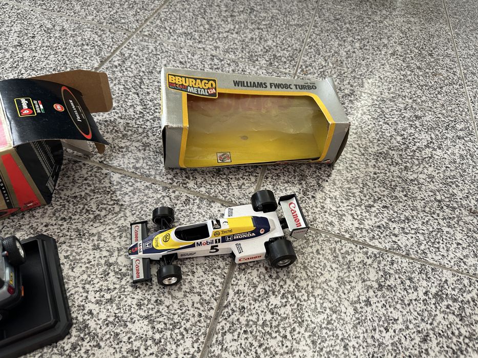 3 Carros miniaturas Burago coleção