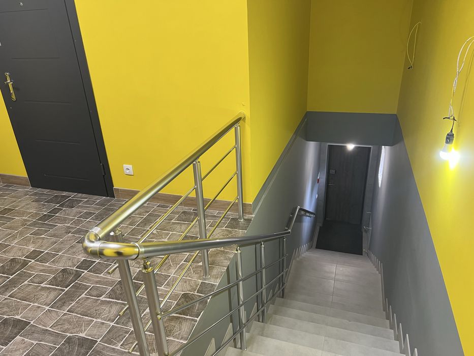 Оренда офіса 20 м2  (Колгоспна 13а)