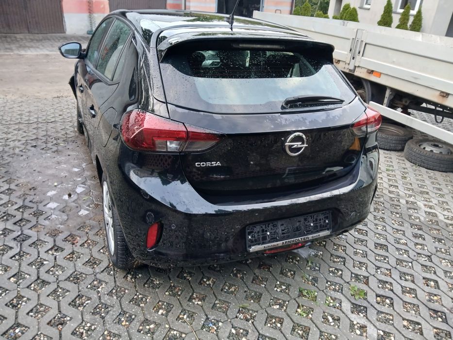 Opel Corsa F 1.2 turbo automat !!