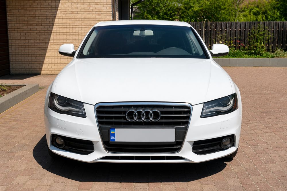 Подам Audi A4 S line 2015 року