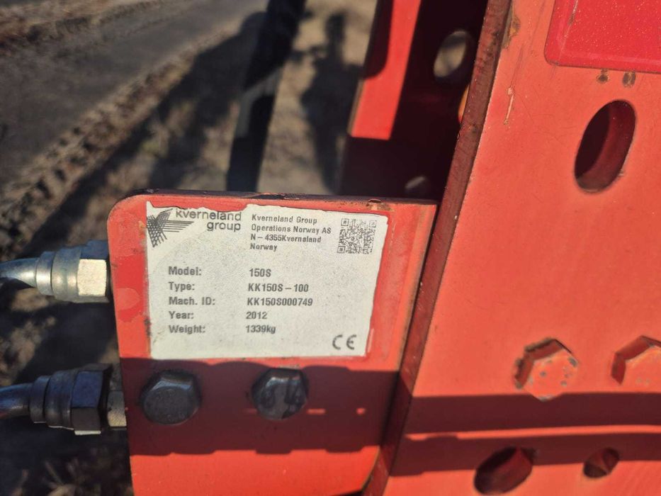 Pług Kaverneland czteroskibowy, obrotowy