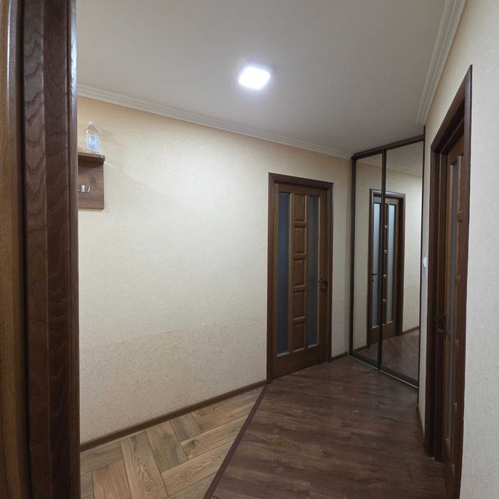 Продаж 2 к. квартири в центрі Сваляви