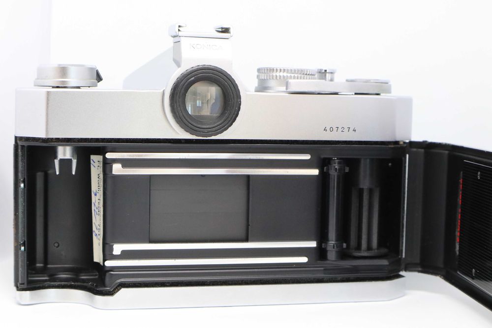 Film SLR: Konica Autoreflex T + Konica Hexanon AR 50mm 1.8