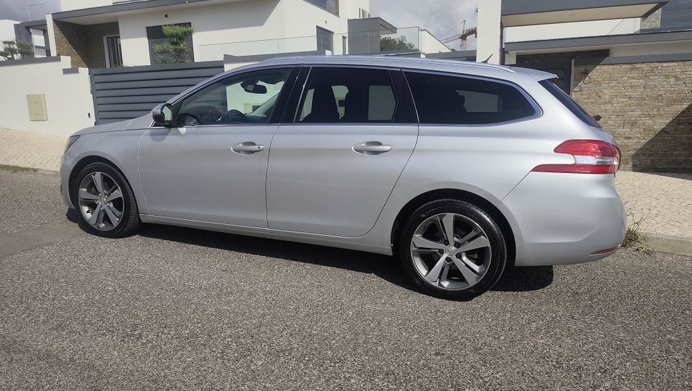 Peugeot 308 Sw 2.0Hdi — photo 2