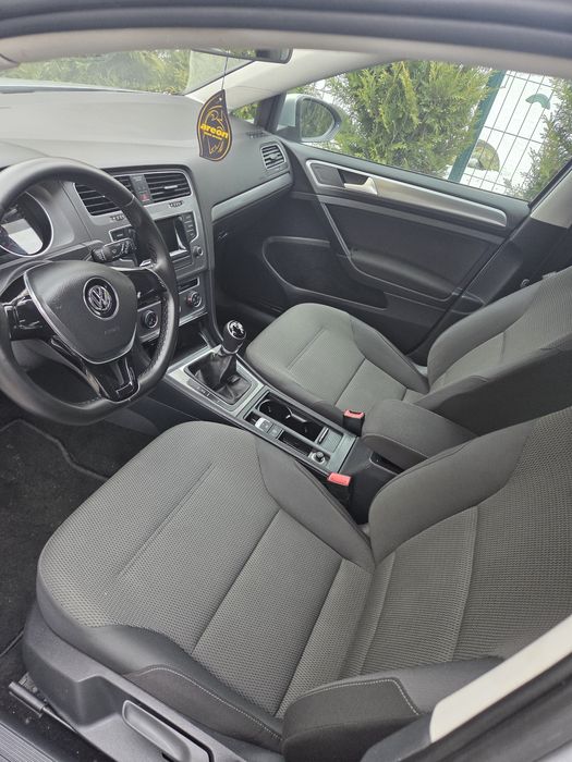 Фольцваген Гольф 7.