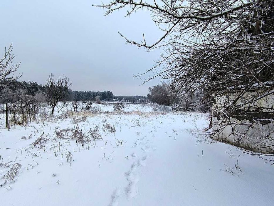 Будиночок неподалік від озер та лісу в с.Ясногородка.Від Києва 25км.