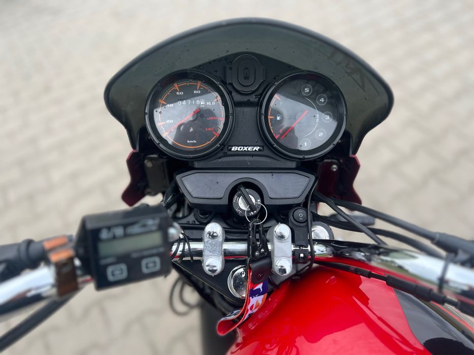 BAJAJ boxer bm150