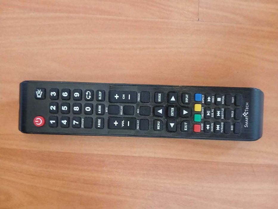 TV LED SmartTech 32" (HD) + Comando Original