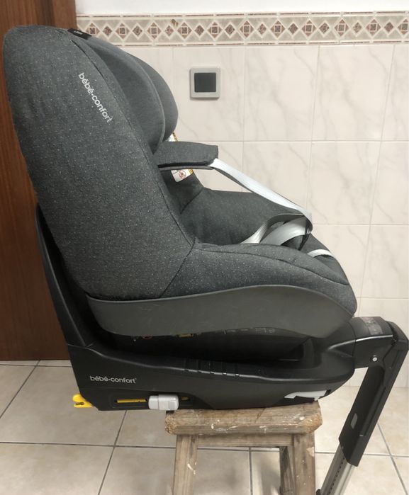 Cadeira de bebé auto Bebé Confort com Isofix