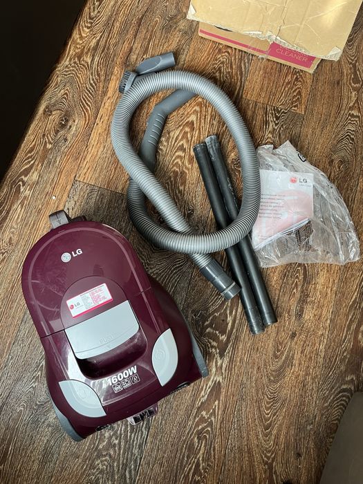 Пилесос lg мез мішковий в хорошому стані