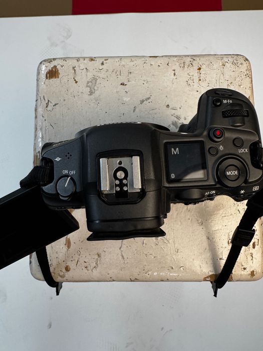 Canon R5 Corpo + Punho