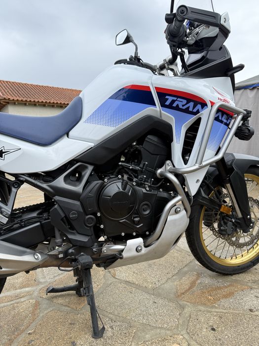 Honda Transalp XL750 (carta A2)