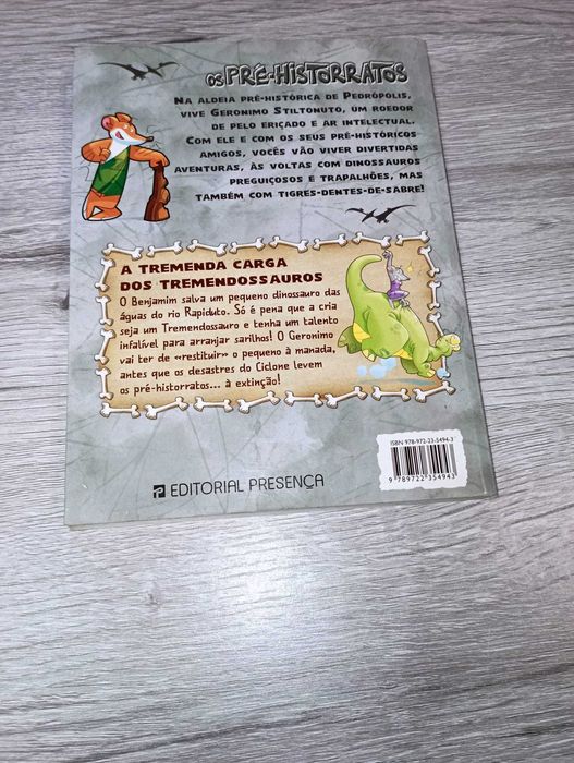 Geronimo Stilton 8: A Tremenda Carga dos Tremendossauros