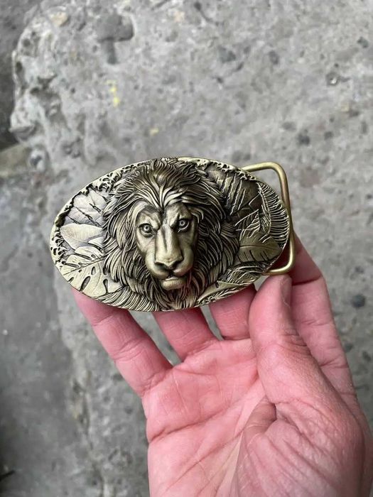 Ремінь тиснення з пряжкою Лев латунь bb54 Ремень с пряжкой на подарок