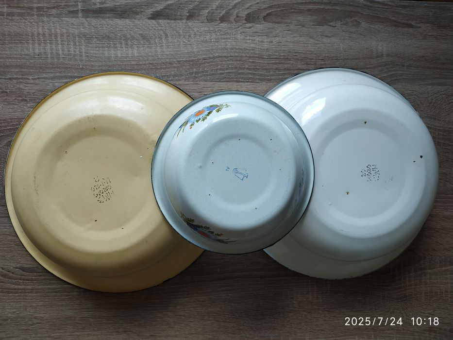 Эмалированная посуда. Миски.Кружка.