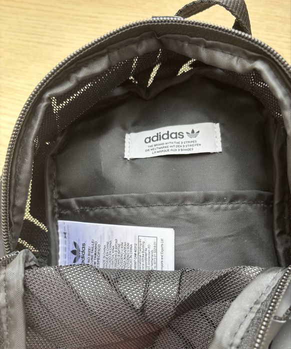 Портфель Adidas.