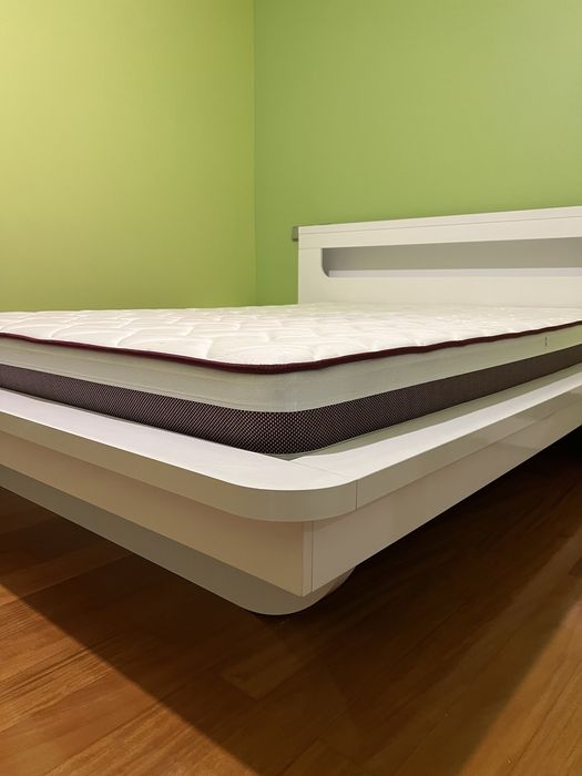 Mobilia de cama + comoda