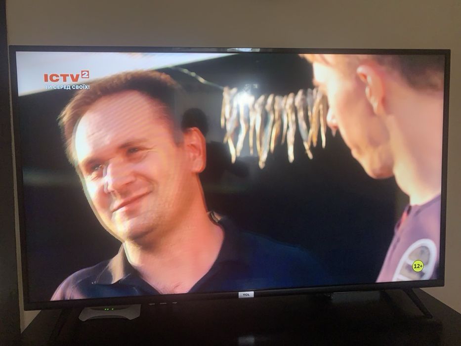 Продам телевізор TCL