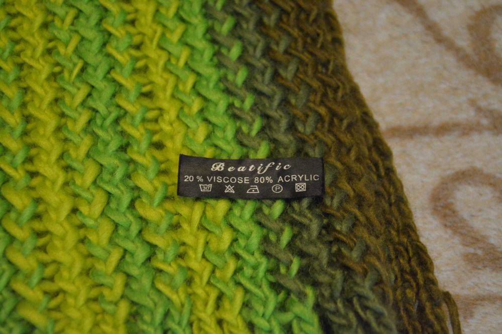 zielony szalik zimowy Beatific