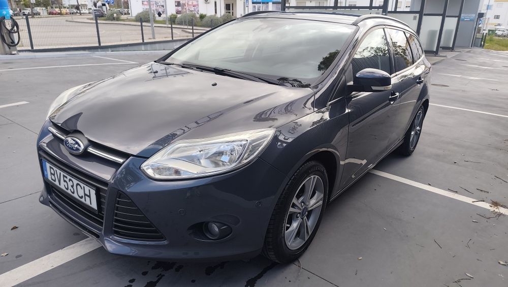 Ford Focus SW 1.0 Ecoboost 125cv 6 vel gasolina impecável.
