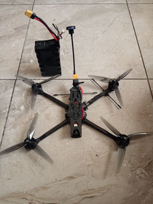 Продам FPV дрон!!