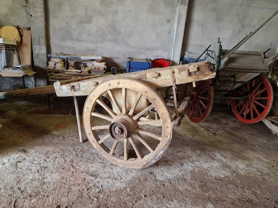 Carro de Bois antigo - bom estado