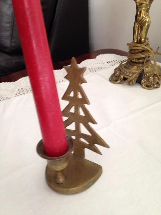 Pequeno castiçal em latão