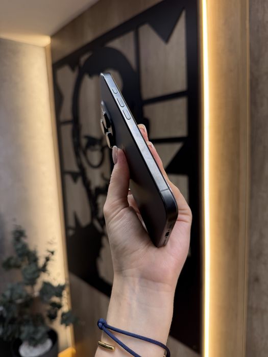 Used IPHONE 16Pro 256 Black Titanium Neverlock Костюшка,5