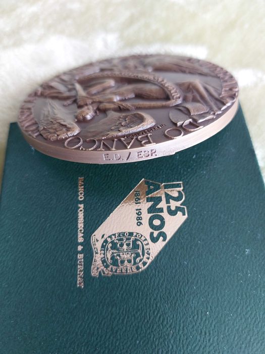 Medalhas Comemorativas - Banco Fonsecas & Burnay