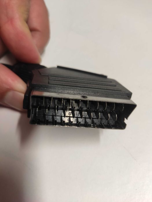High-Quality SCART Cable with 21 Pins64751238445058121