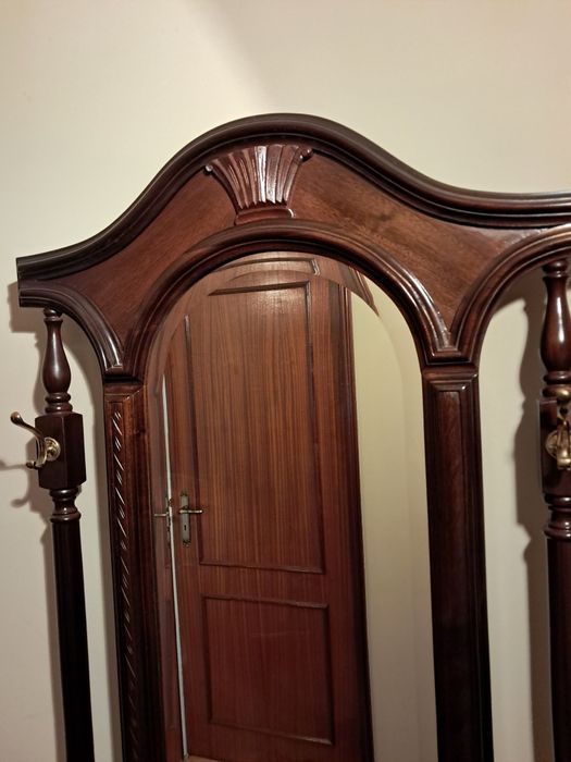 Bengaleiro em madeira