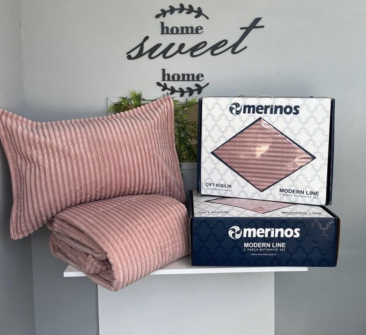 Наматрасник непромокаемый ,  простынь на резинке Турция