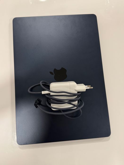 MacBook Air 15” , M2 2013