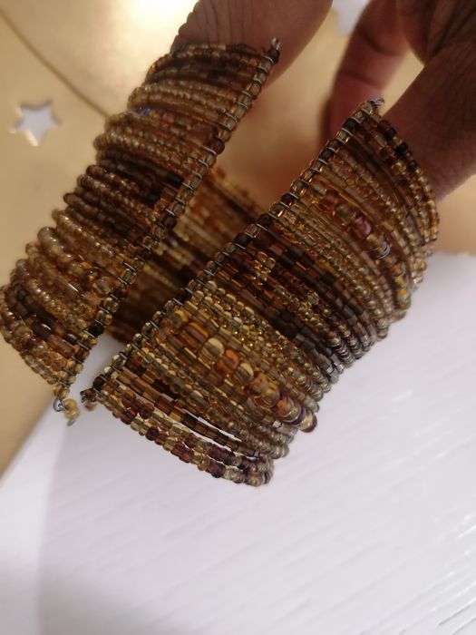 Pulseira com lantejoulas