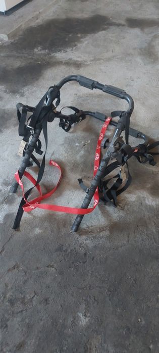 Suportes para 3 bicicleta (instalação na porta traseira)