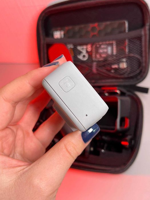 Екшн-камера GoPro Hero 7 white з флешкою
