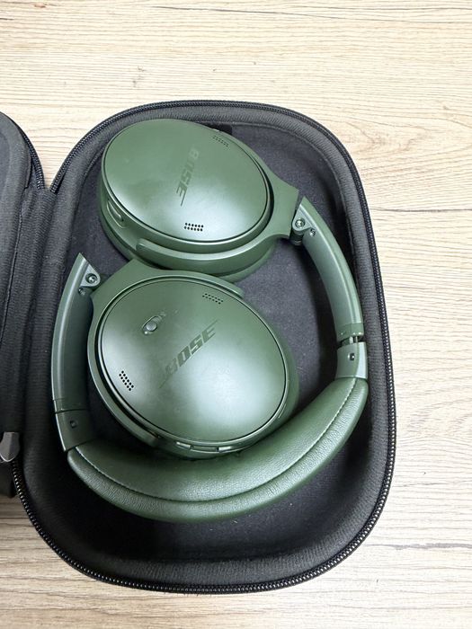 Bose QuietComfort (2024) оригінал, стан відмінний