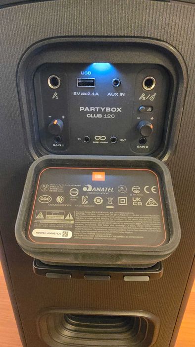 Coluna JBL Party Box Club 120 com garantia