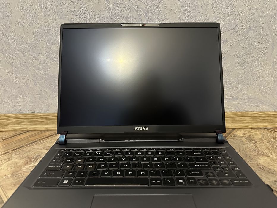 MSI Vector A16HX RTX 5070 Ti Ryzen 9 8940HX