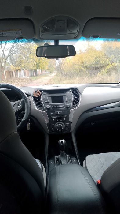 Продам власний автомобіль Santa Fe sport.