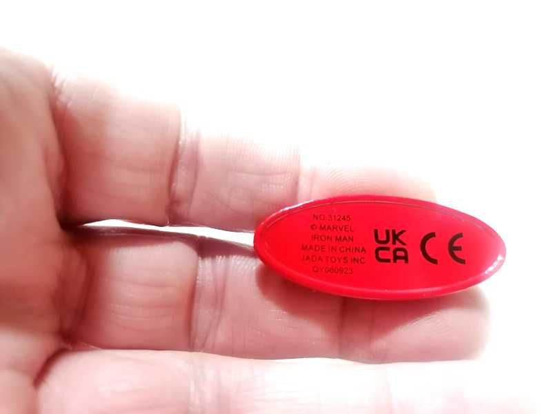 Nano figuras da Marvel metálicas