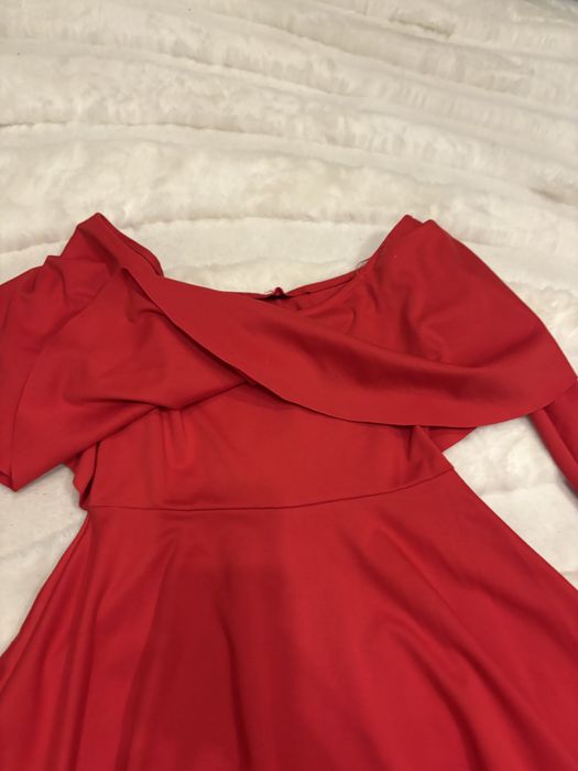 Sukienka czerwona hiszpanka
