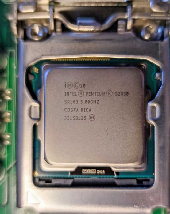 Komputer mini-ITX Intel G2030 3GHz, 8GB Ram, 64GB SSD